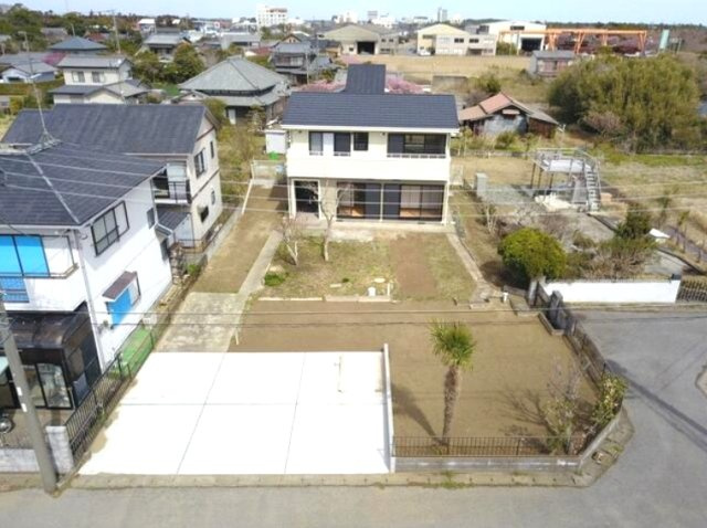 長生郡白子町幸治　中古戸建の庭|内外装リフォーム済み令和7年3月 敷地約144坪３SLDK 駐車4台可 海まで直進距離で約500m
