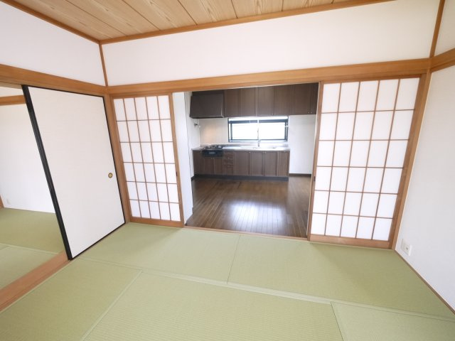 長生郡白子町幸治　中古戸建の和室|内外装リフォーム済み令和7年3月 敷地約144坪３SLDK 駐車4台可 海まで直進距離で約500m