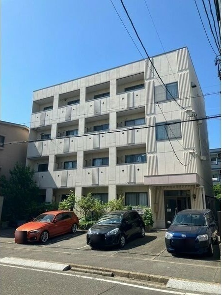 アルファコート名南の外観