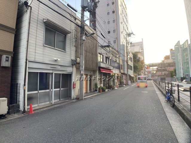 大阪市中央区安土町１丁目の店舗事務所の駐車場