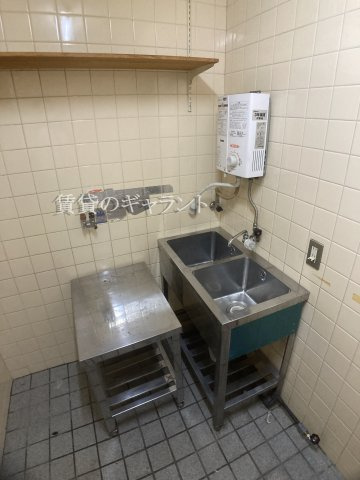 大阪市生野区新今里３丁目の店舗事務所