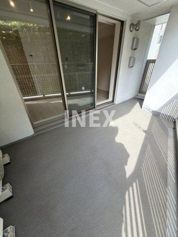 横浜市中区石川町２丁目の賃貸マンションのバルコニー