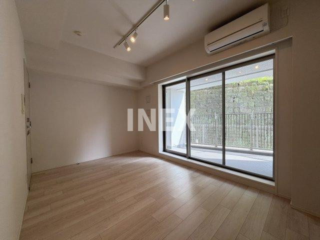 横浜市中区石川町２丁目の賃貸マンションの居間・リビング