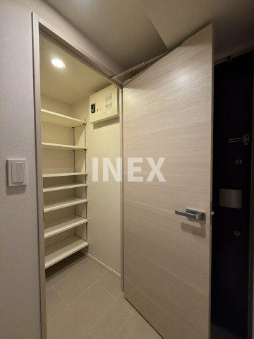 横浜市中区石川町２丁目の賃貸マンションの収納