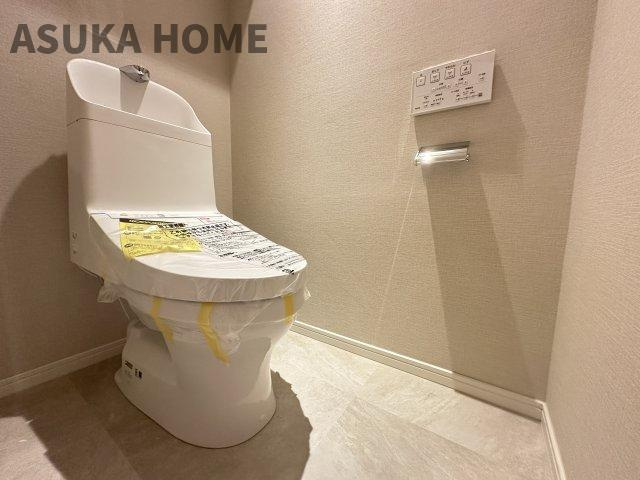 山手ガーデンハイツのトイレ|新規交換済！温水洗浄便座のトイレ設備です。