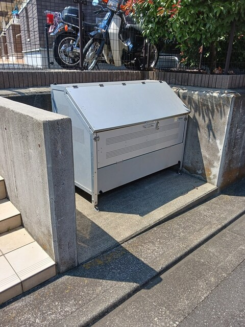 稲城市大丸のアパートのその他共用部分