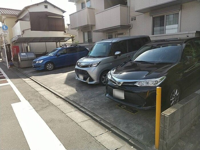 グリーンパークの駐車場