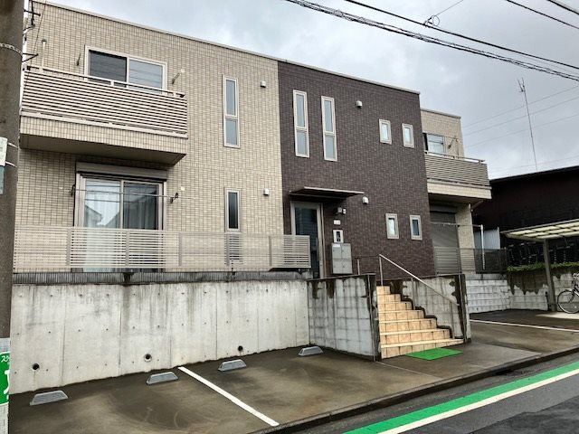ジュネスⅢ の駐車場