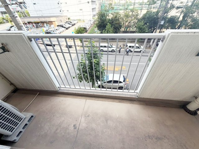 クリテリオン新大阪のバルコニー