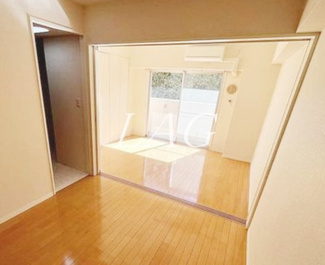 【居間・リビング】 | セレーネ自由が丘 | 洋室のお部屋です。