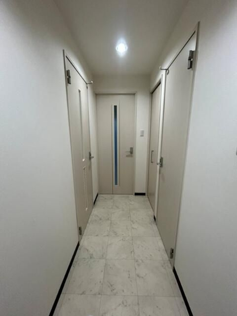 礎（いしずえ）の玄関
