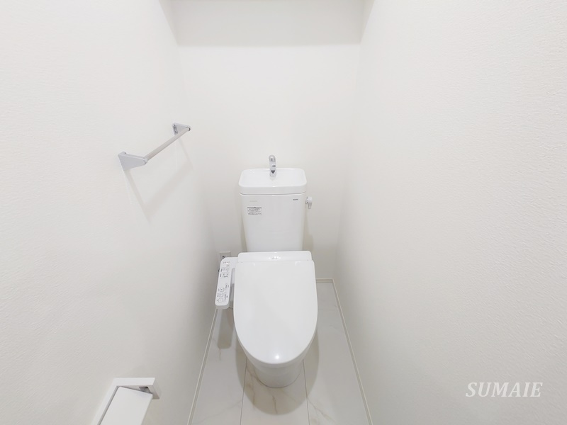ロージィ赤羽のトイレ|温水洗浄便座機能付きトイレです☆