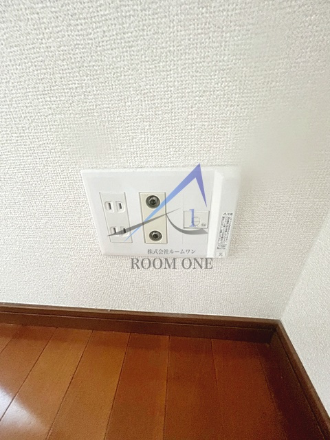 ロンスリー・イースト