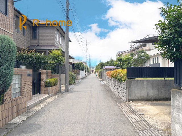 流山市江戸川台東4丁目　新築戸建て　A号棟の前面道路含む現地写真|周辺環境も併せて案内致します♪
閑静な住宅地で笑顔あふれる新生活！
ぜひ現地へお越しください♪