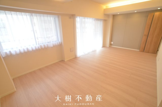 【居間・リビング】 | ヴィザージュ海老名　3階3LDKリフォーム済み【仲介手数料無料】