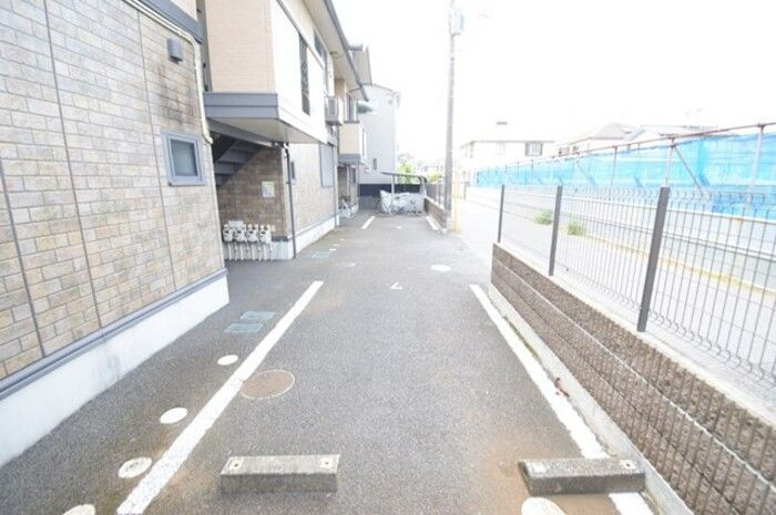 セジュールの駐車場