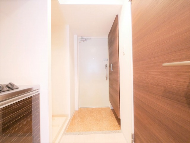 Luxe天神橋の玄関