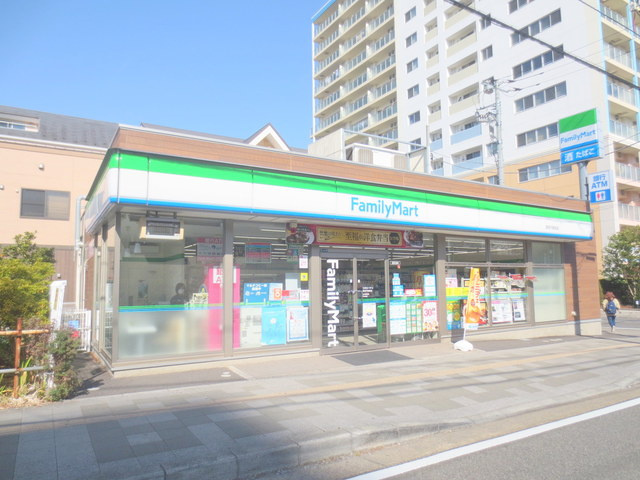 コートソラーレのその他|ファミリーマート我孫子駅前店