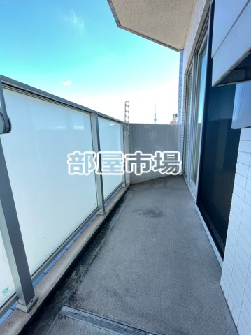 Pine Well'sのバルコニー