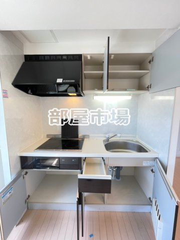 Pine Well'sのキッチン|収納