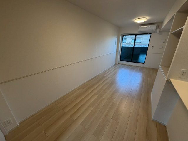 アイレ北山２の居間・リビング