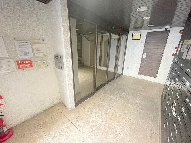 PARK HILLS新大阪Oasis のエントランス