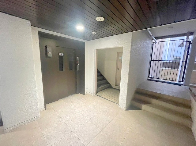 PARK HILLS新大阪Oasis のロビー
