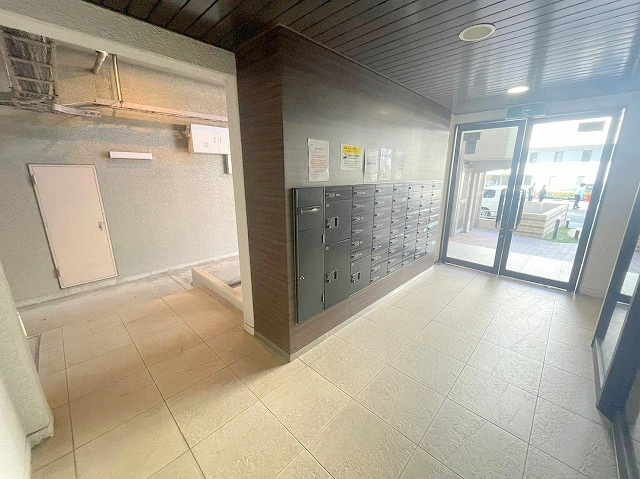 PARK HILLS新大阪Oasis のロビー