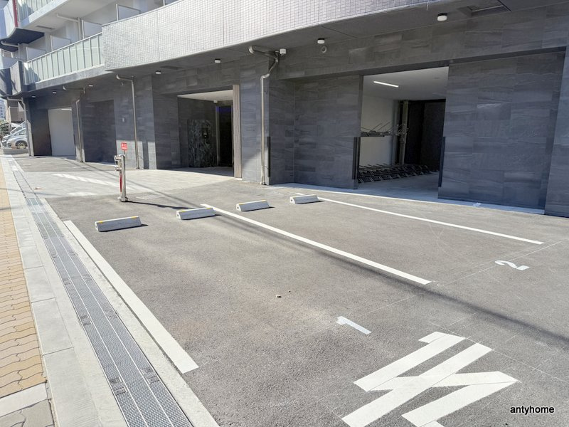 Alivis放出　仲介手数料無料の駐車場
