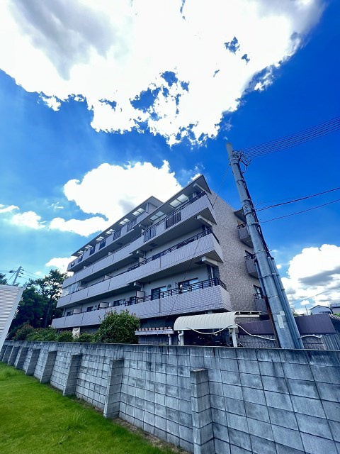 尼崎市大島１丁目の賃貸マンションの外観