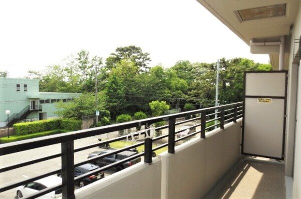 尼崎市大島１丁目の賃貸マンションのバルコニー