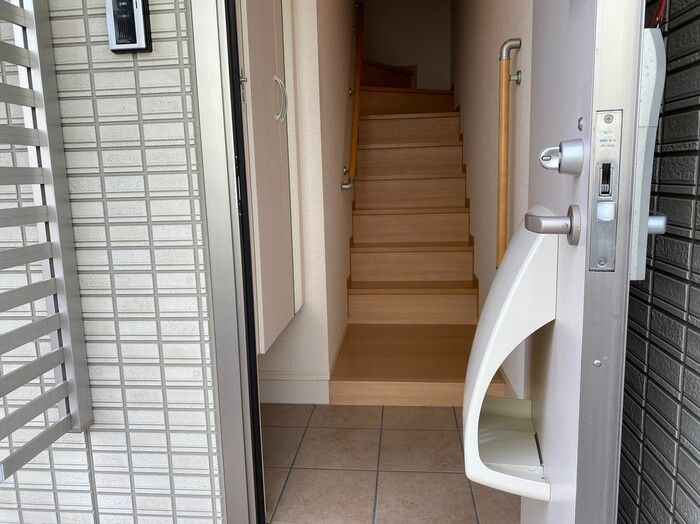 フルール渕町の玄関