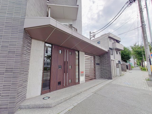 【エントランス】 | LEGARO桜本町【名古屋市賃貸・駅前】