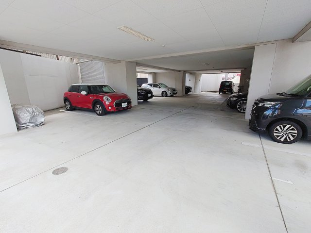【駐車場】 | LEGARO桜本町【名古屋市賃貸・駅前】