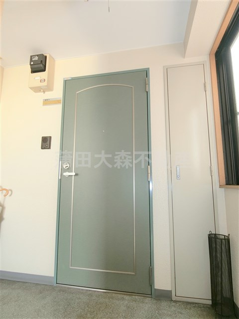 パレットハウスの玄関
