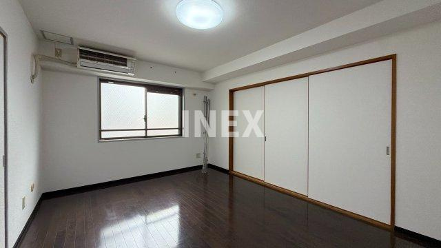 横浜市南区南吉田町２丁目の賃貸マンションの居間・リビング
