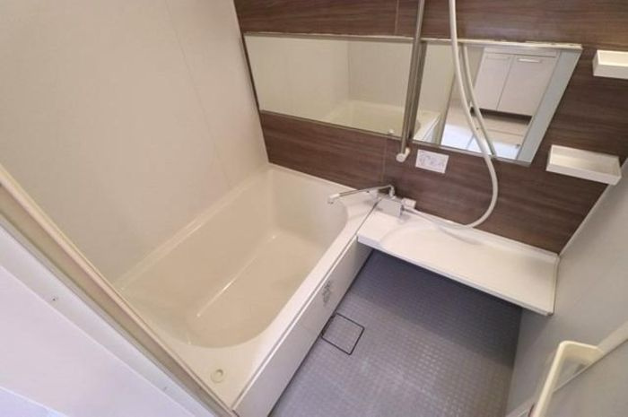 コンフォールドミール北松戸の浴室