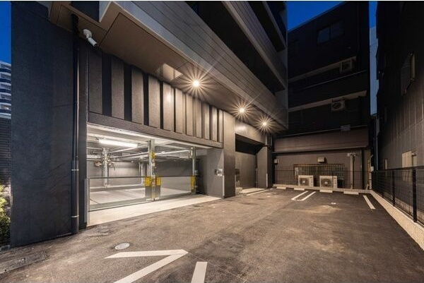 S-RESIDENCE高岳駅前awake(アウェイク)の駐車場