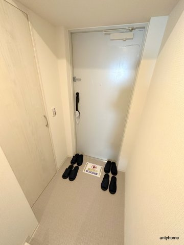 ATKレジデンスなんば　仲介手数料無料の玄関