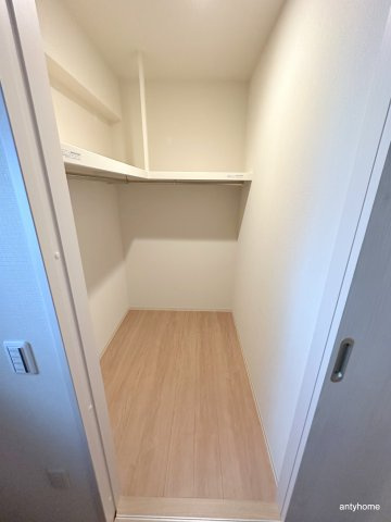 ATKレジデンスなんば　仲介手数料無料の収納