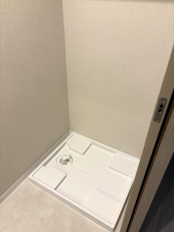 ダイアパレスシアース万代東棟のランドリースペース