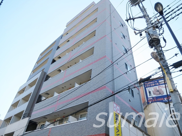 リトルズ西尾久の外観|8階建てのマンションです
