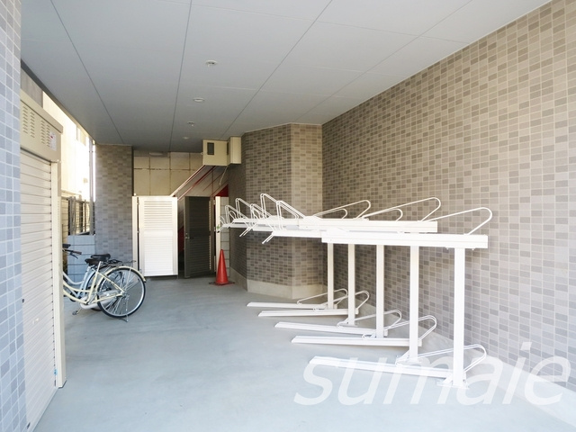 リトルズ西尾久のその他共用部分|自転車置場です