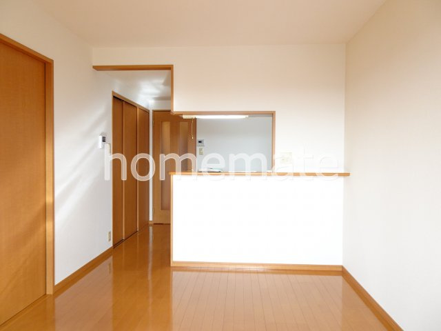 熊本市南区近見６丁目の賃貸マンションの居間・リビング