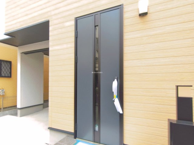 ふじみ野市丸山の新築一戸建の玄関
