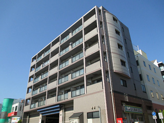 サンライズ仲町台の外観