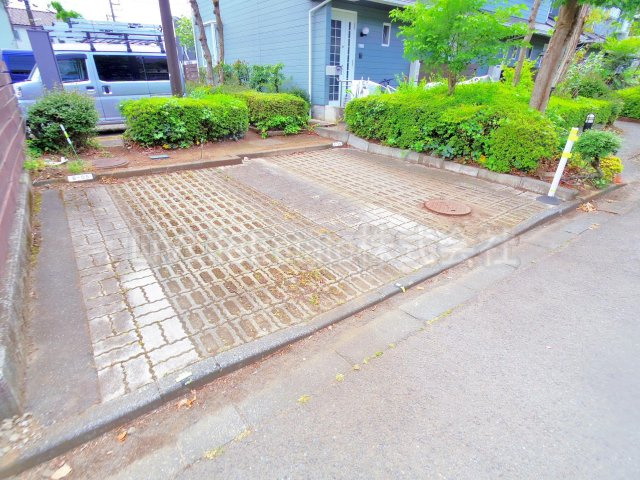 ベルコリーヌ　Cの駐車場