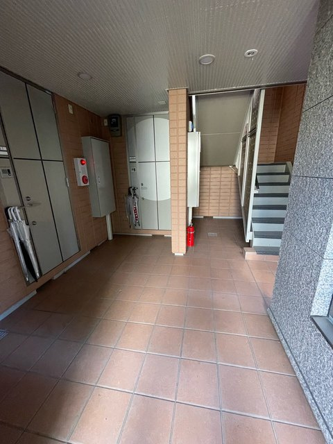 ル　セリジェールのロビー|内廊下です