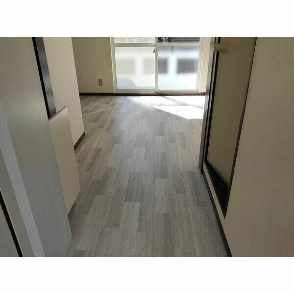 別部屋の写真を使用しています