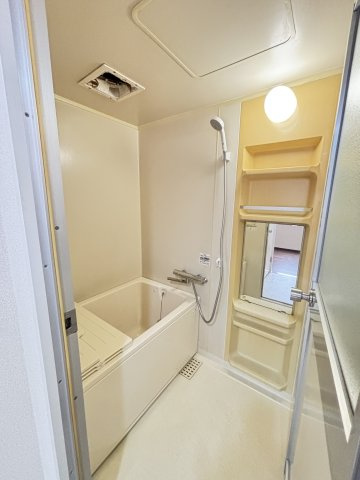 クレストパーク中台の浴室